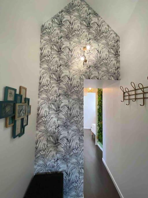 Sous Les Tropiques D'Ablis Apartment Luaran gambar